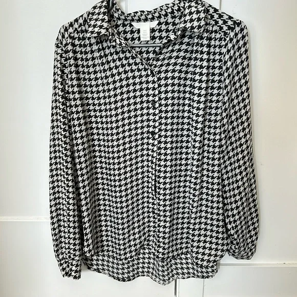 H&M blouse - Picture 1 of 2